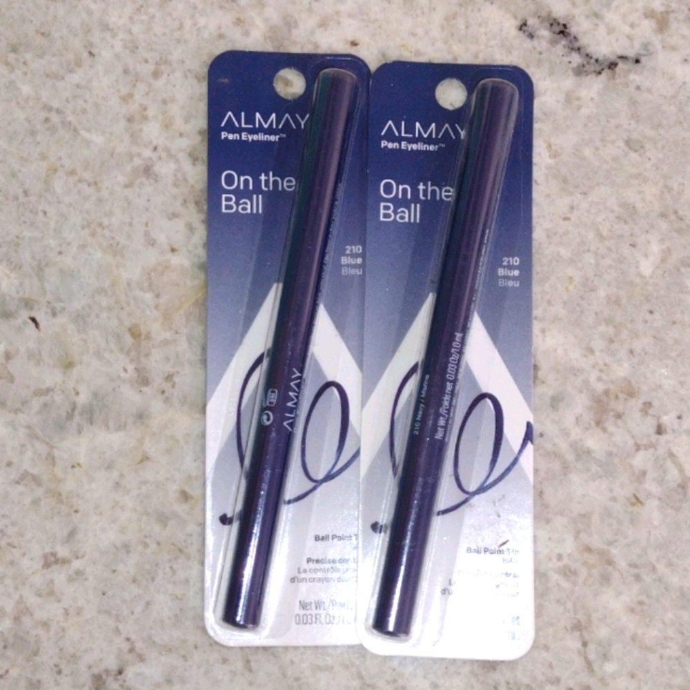 Almay pen eyeliner. 210 blue.